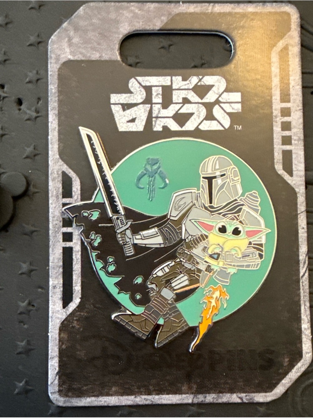 Disney Star Wars The Mandalorian & Grogu Din Djarin Pin